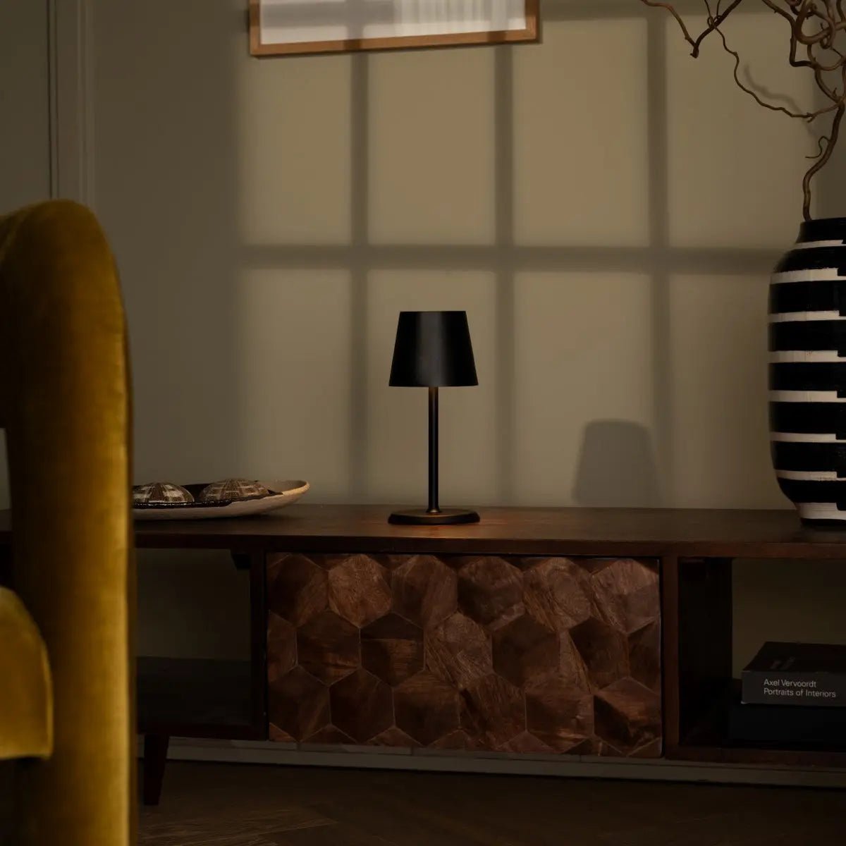 James Black wiederaufladbare Tischlampe | Kabellos, dimmbar und elegant – Bild 10