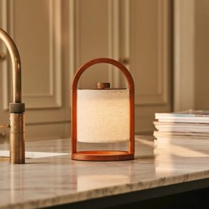 Hugo Tischlampe Mokka · kabellos & dimmbar · Tavellio