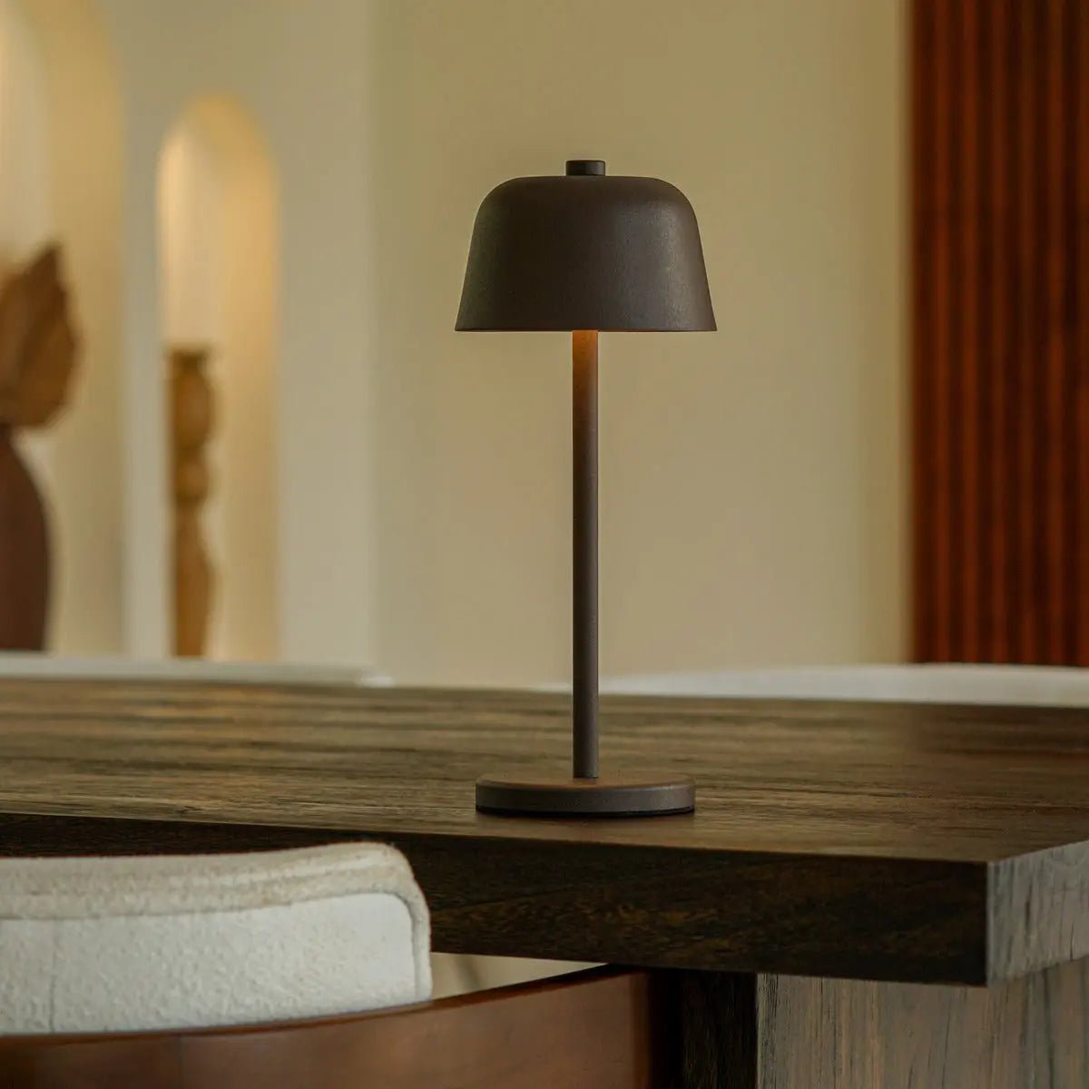 Anton Mokkabraune wiederaufladbare Tischlampe | Schlanke und kabellose Beleuchtung – Bild 10