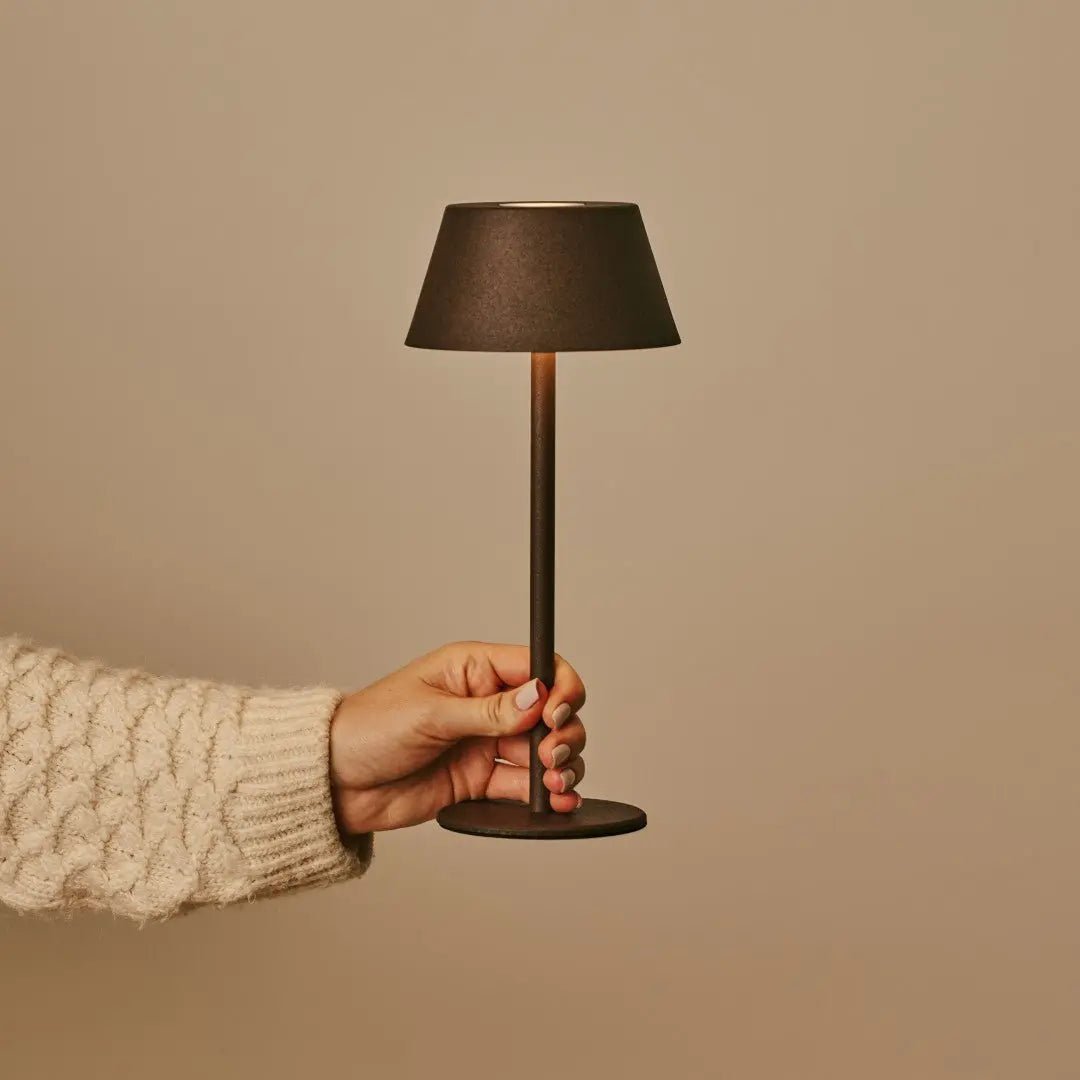 Milou Mokkabraune wiederaufladbare Tischlampe – Bild 6