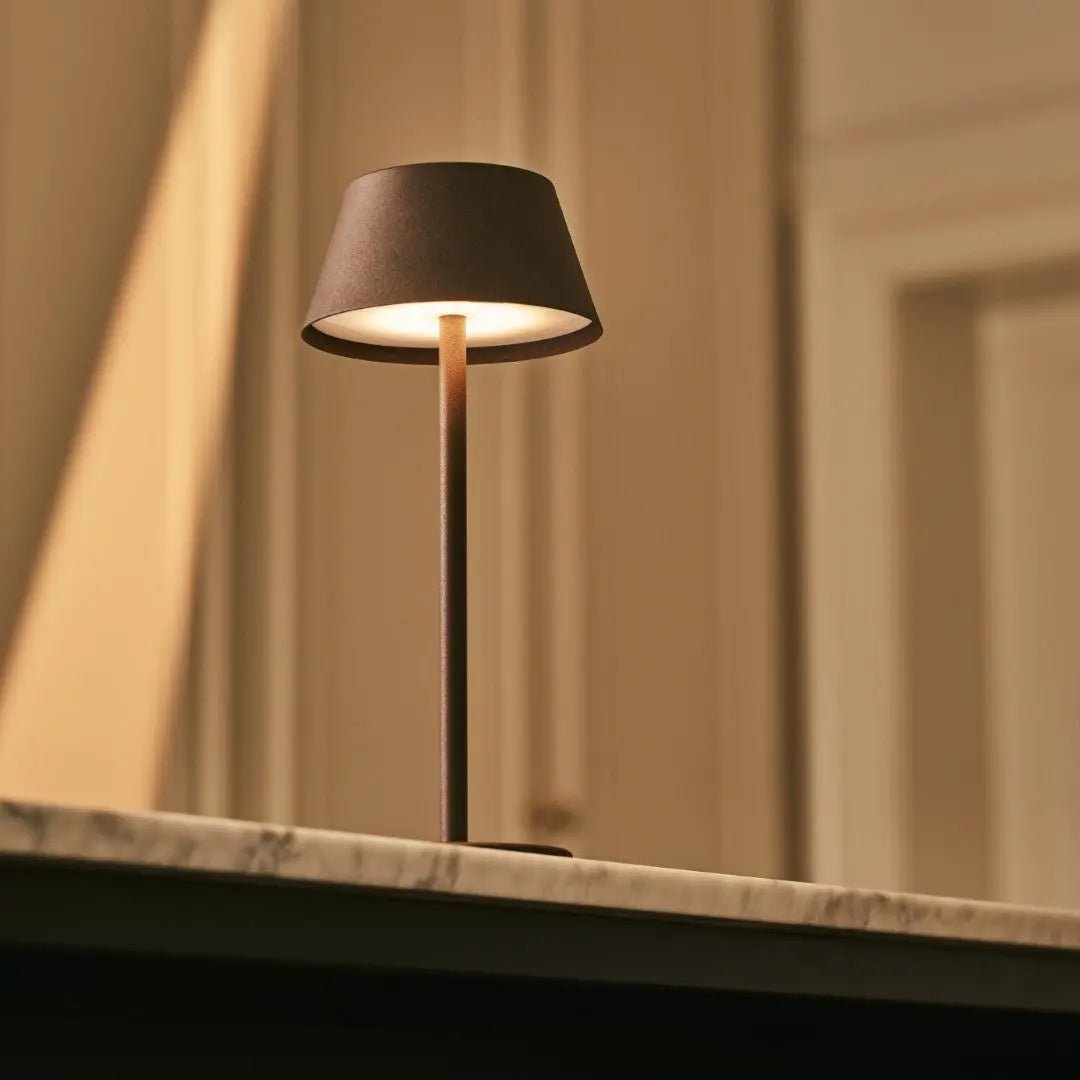 Milou Mokkabraune wiederaufladbare Tischlampe – Bild 7